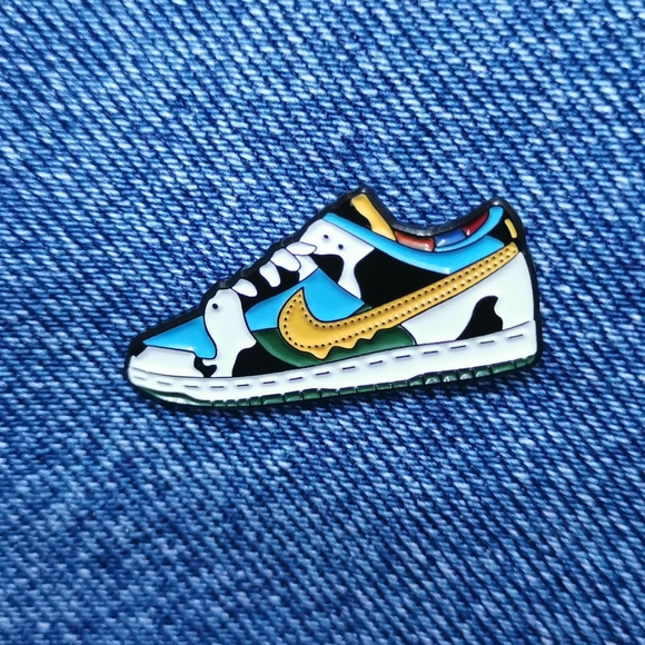 Nike Brooch Mini Air Jordan Shoes Miniature - Picture 7 of 7